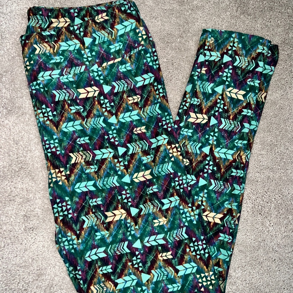 Lularoe Green, Yellow, Purple Arrow Geometric Leggings Size Tall & Curvy (12-18)